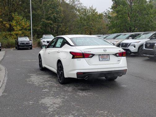2025 Nissan Altima SR AWD