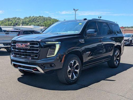 2025 GMC Yukon 4WD AT4