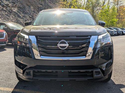 2025 Nissan Pathfinder S 4WD
