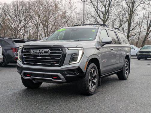 2025 GMC Yukon XL 4WD AT4