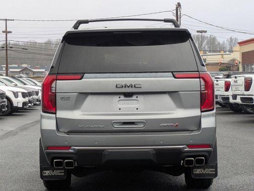 2025 GMC Yukon XL 4WD AT4