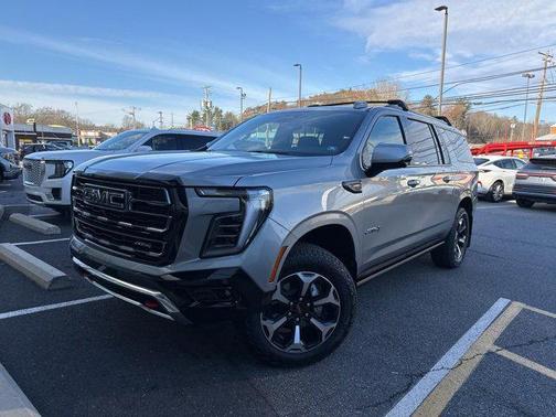 2025 GMC Yukon XL 4WD AT4