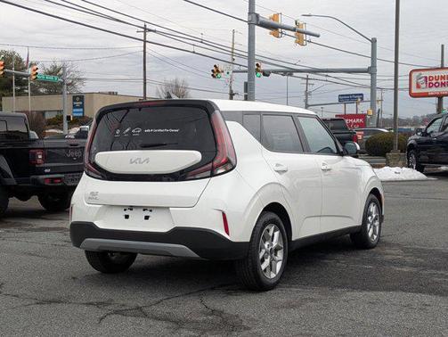 2023 Kia Soul S