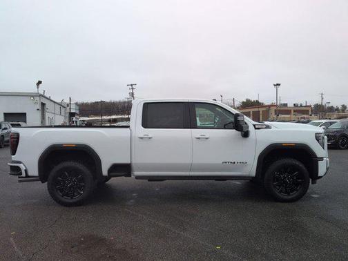 2026 GMC Sierra 2500 AT4