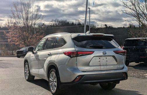 2023 Toyota Highlander Hybrid Limited