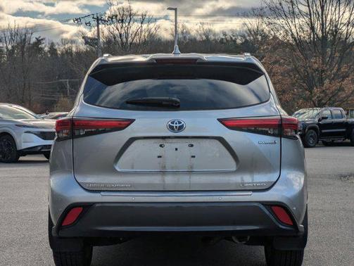 2023 Toyota Highlander Hybrid Limited