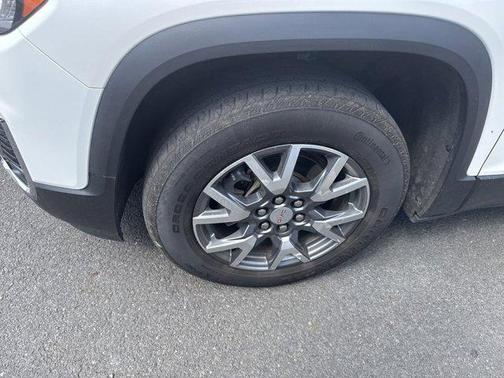 2023 GMC Acadia AWD SLT