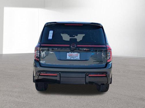 Alpine Metallic/Super Black 2026 Nissan Armada PRO-4X