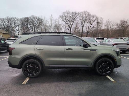 Jungle Green 2026 Kia Sorento SX