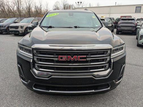 2023 GMC Acadia AWD AT4