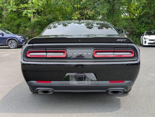 2016 Dodge Challenger SRT 392