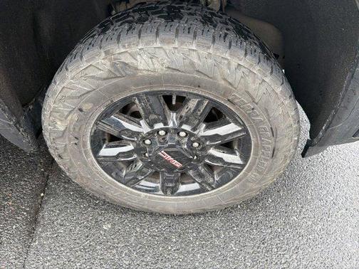 2024 GMC Sierra 2500 AT4