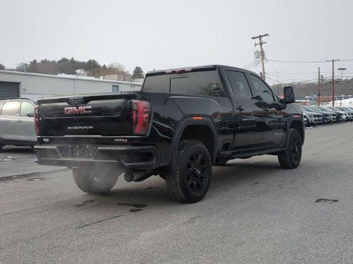 2024 GMC Sierra 2500 AT4