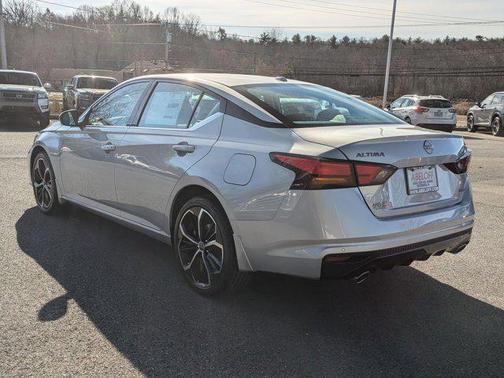 2025 Nissan Altima SR AWD