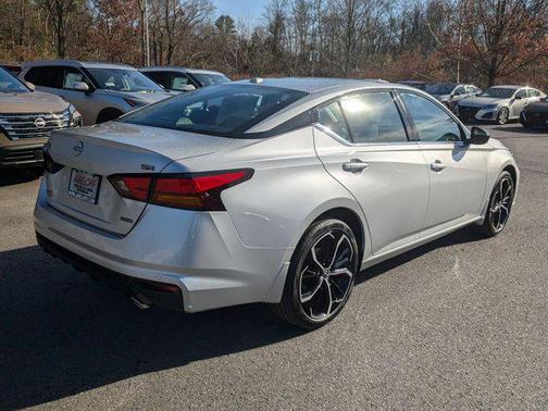 2025 Nissan Altima SR AWD