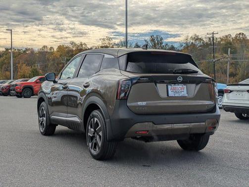 2025 Nissan Kicks SV