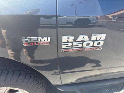 2017 RAM 2500 Big Horn Crew Cab 4x4 6'4' Box
