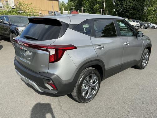 Steel Gray 2026 Kia Seltos LX