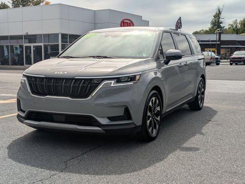 2024 Kia Carnival EX