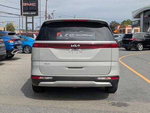 2024 Kia Carnival EX