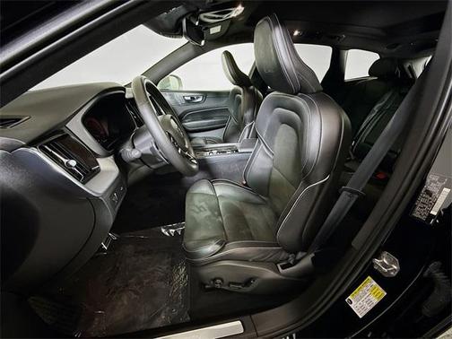 2019 Volvo XC60 T6 R-Design