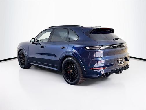 2026 Porsche Cayenne GTS