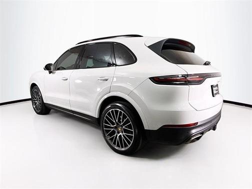 2023 Porsche Cayenne