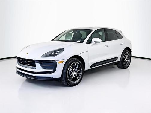 2026 Porsche Macan Base