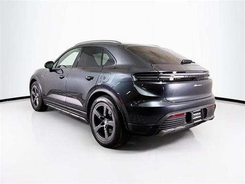 2024 Porsche Macan Electric 4