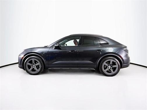 2024 Porsche Macan Electric 4