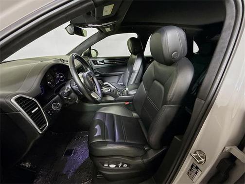 2021 Porsche Cayenne GTS