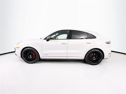 2022 Porsche Cayenne GTS