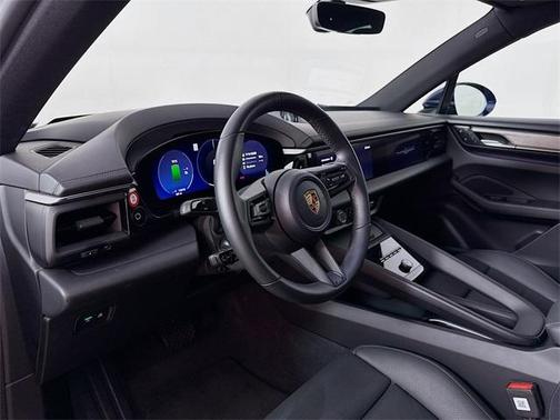 2024 Porsche Macan Electric 4