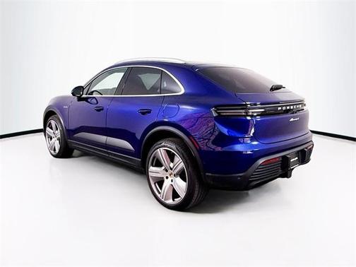 2024 Porsche Macan Electric 4