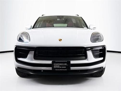 2022 Porsche Macan Base
