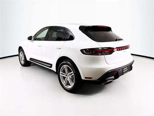 2025 Porsche Macan T