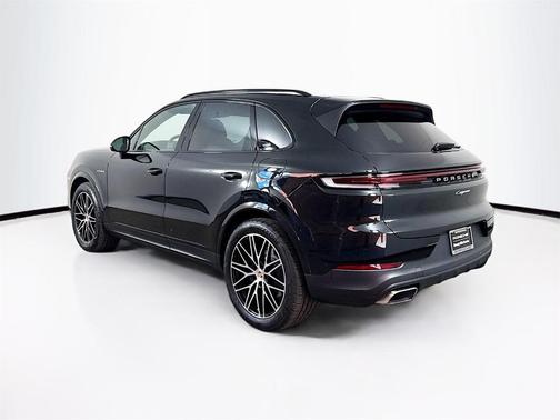 2026 Porsche Cayenne AWD