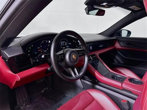2022 Porsche Taycan Base