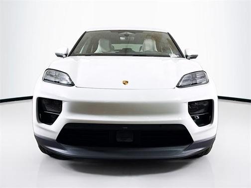 2024 Porsche Macan Electric 4
