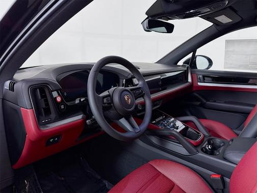 2025 Porsche Cayenne Base
