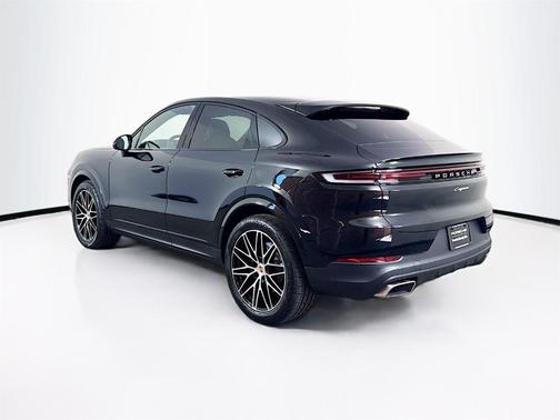 2025 Porsche Cayenne AWD
