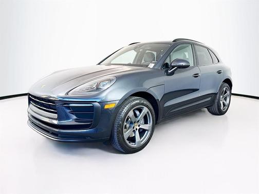 2022 Porsche Macan Base