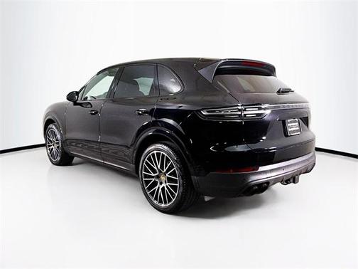 2022 Porsche Cayenne Platinum Edition