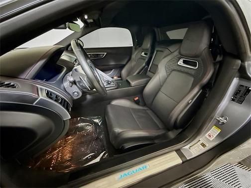 2022 Jaguar F-TYPE P450