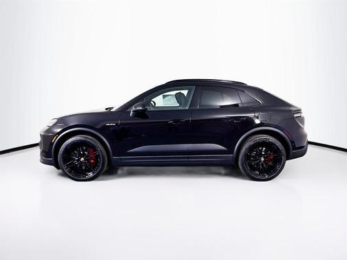 2025 Porsche Macan 4S