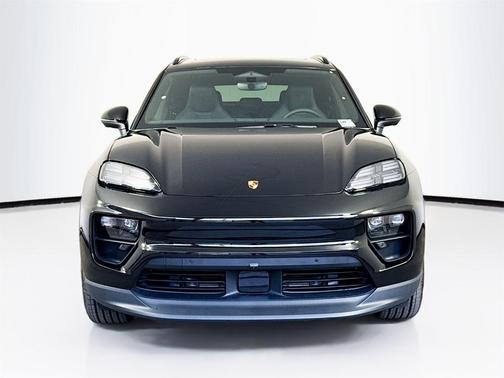 2025 Porsche Macan 4S