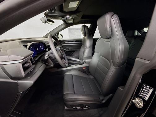 2025 Porsche Macan 4S