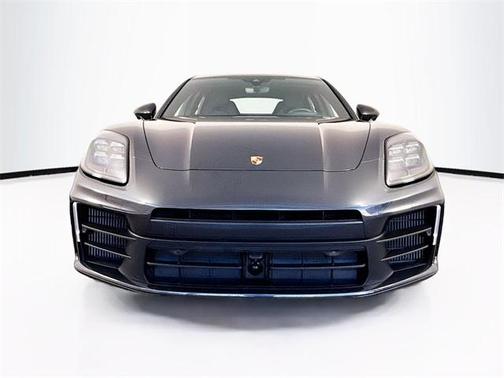 2024 Porsche Panamera Base