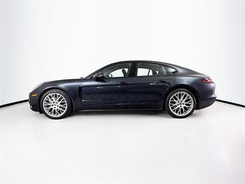 2020 Porsche Panamera 4