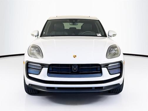 2025 Porsche Macan S